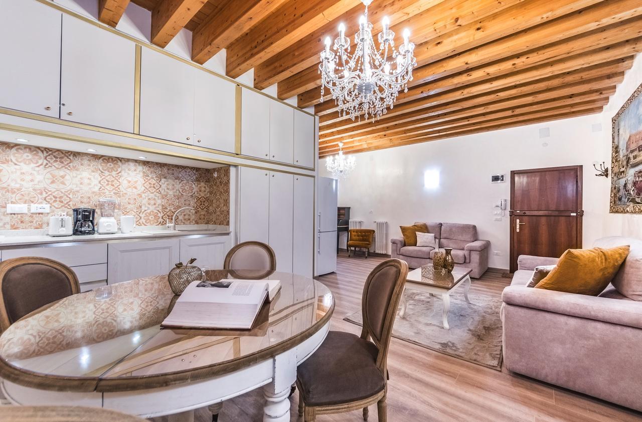 Apartamento Ca' Teatro Vecchio Venecia Exterior foto